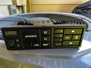 Mercedes 90-96 R129 SL AUTO Push buttom Climate control WORKING Mercedes 1 Unit - Picture 1 of 3