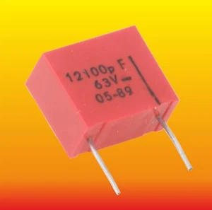 12100 pF 12.1 nF 63 V 1 % LOTE DE 2 CONDENSADORES UNITRA MIFLEX DE POLIESTIRENO KSF-022 - Imagen 1 de 2
