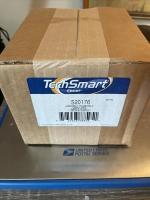 Корпус дроссельной заслонки впрыска топлива в сборе стандартный для Chrysler 200 11-14 TechSmart - Изображение 1 из 2