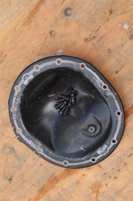 2015 2016 2017 CADILLAC ESCALADE ESV REAR DIFFERENTIAL OIL PAN 4x4 8 SPEED - Image 1 of 4