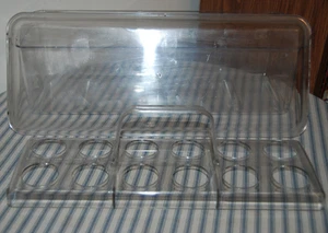 Refrigerator Egg Container - Plastic With Lid - Holds 12 Eggs - Picture 1 of 3