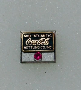 VINTAGE 10K GOLD COCA-COLA COKE MID ATLANTIC SERVICE AWARD KRAWATTENNADEL RUBIN - Bild 1 von 6