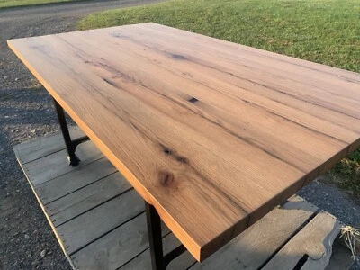 Hermosa mesa de madera de roble recuperado Foto 1 de 4