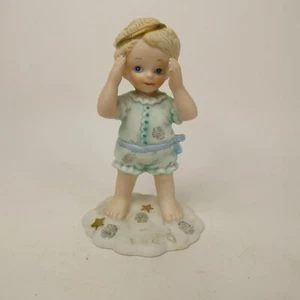 Peek-A-Boo in the Clouds - Angel Figurine Tender Heart Collection 4. 25 in KDJ&B - Picture 1 of 16
