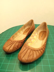 Pisos de ballet para mujer talla 8M marrón trampas desnudas suela de goma acanalada superior IRL fotos - Imagen 1 de 24