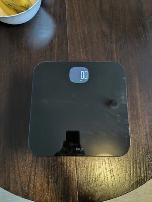 Fitbit Aria Air Schwarz Personenwaage Smart Bluetooth FB203 - Bild 1 von 4