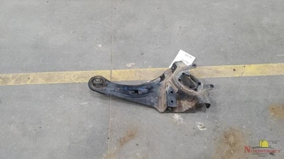 2016 Mitsubishi Outlander Rear Lower Trailing Arm Left Foto 1 de 4