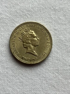 1986 £2 Commonwealth Games Old Two Pound Coin Scotland Thistle. Free UK Post - Picture 1 of 4