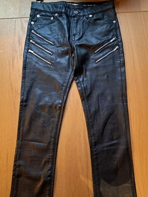 Calça feminina de couro sintético Saint Lauren tamanho 25 - Imagem 1 de 4