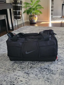 Nike Vapor Power Duffel Bag Multiple Compartments Gym Overnight Carry-On Bag - Picture 1 of 12