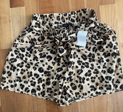Ladies new look Shorts Size small - Image 1 of 4
