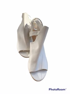 BRASH Size 8.5 Ivory Ankle Straps and Ties High Heel Shoes NEW!! - Picture 1 of 5
