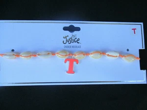 Collar Gargantilla Justice Girl Conchas Marinas Con Brillo Naranja Inicial "T" Nuevo Con Etiquetas - Imagen 1 de 1
