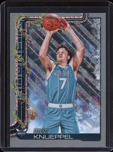 Topps Holiday Kon Knueppel 2025 #H164 Silver Glitter Rookie - Imagen 1 de 3