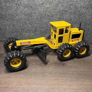 Tonka Yellow 2012 Road Grader #16180 Truck Paver Collectible Children Toy Gift - Picture 1 of 12