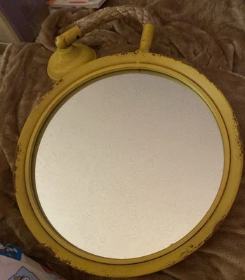 RARO ESPEJO DE PARED REDONDO DE 13" DE COLECCIÓN DESGASTADO CAPRICHOSO MONTAJE DE CUERDA ¡HERMOSO WOW! Foto 1 de 4