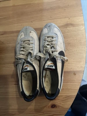 Botines de fútbol Nike Victory vintage años 70 talla 9 1/2 raros (SIN CAJA) Foto 1 de 4