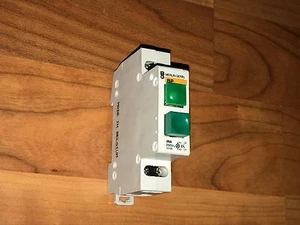 Voyant Bouton poussoir MERLIN GERIN BP 15105 ( Schneider ) - Foto 1 di 1