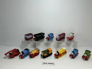 Paquete de 12 trenes diecast Take N Play Thomas The Tank Engine And Friends - # 2 - Imagen 1 de 12