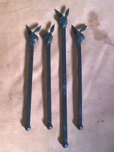 4 VINTAGE "PLAYBOY" LOGO SCHWARZ SOUVENIR ZWIZZLE STICK /COCKTAIL RÜHRSTAB - Bild 1 von 4