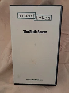 vhs vcr tape in box urban fetch the sixth sense SRQ - Imagen 1 de 3