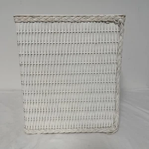 VTG Off White Woven Wicker Trash Can Wastebasket Hamper Rectangle 12x10.5x7.5” - Picture 1 of 7