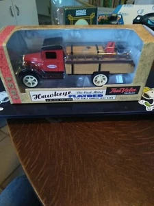 1997- 1931 Hawkeye Die Cast Metal Flatbed Truck-True Value-1/34 Scale Bank (aa4) - Picture 1 of 5