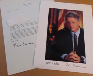 c 1996 Präsident Bill Clinton Autopen Autogramm auf 8 "x10" Foto + Brief - Bild 1 von 1