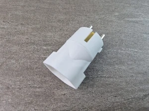 Reisestecker Schweiz 3 Polig mit 3 Erdungssystem Adapterstecker DE auf Schweiz - Bild 1 von 3