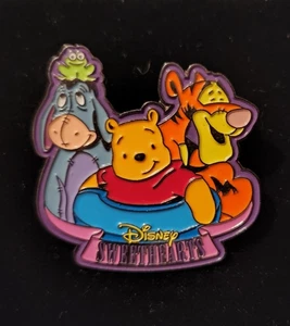 Rara spilla smaltata Disney LE Sweethearts Dolls Eeyore Tigro Pooh Friends - Foto 1 di 4