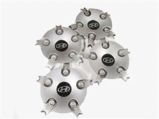 ENJOLIVEUR DE ROUE Hyundai Santa Fe (SM)(2001->) Foto 1 de 1