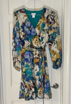 Nicole Miller V 领花卉连衣裙蓝色、棕褐色、奶油色和青蓝色 - 女式 S 码 — 第 1/4 张图片