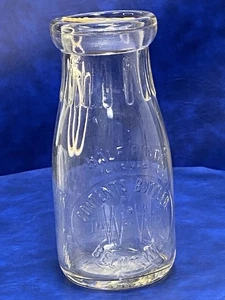 Halbes Pint flüssige Klarglasflasche aus Milch W & W Molkerei Beloit Wis mit Kappe - Bild 1 von 16