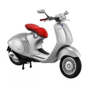 1:18 Vespa 946 Bellissima by Maisto in Grey 39540-946GREY Model Bike - Picture 1 of 1