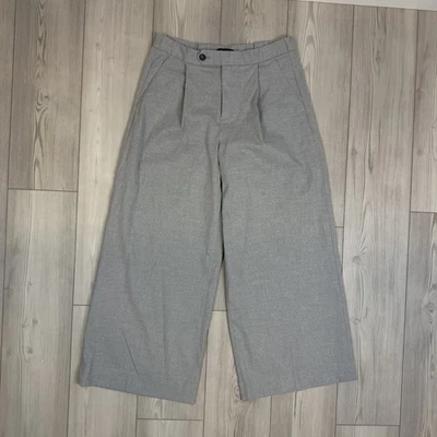 BANANA REPUBLIC Flannel Wide Leg Pants Sz 8 Gray Pleated #780694 - Image 1 of 4