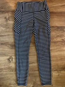 Athleta Contender 7/8 Leggings Size XSmall Striped Navy White Athleisure Pockets - Picture 1 of 5