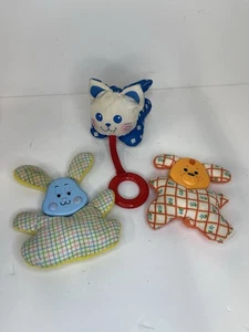 Anillo de felpa vintage Fisher Price conejito sonajero mordedor mascotas - Imagen 1 de 8