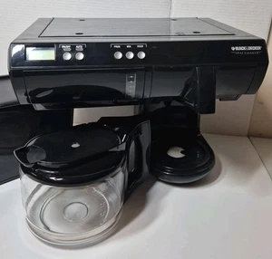 Black & Decker Spacemaker Under Cabinet 12 Cup Coffemaker SDC740B & Carafe - Picture 1 of 22