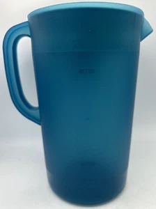 Rubbermaid 1 Gallon Pitcher Blue W/ LID 1-A21 11 10.25” Tall USA Retro - Picture 1 of 9