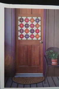 BABY BLOSSOMS - Pieced Quilt - Magazine Quilt Pattern from McCalls Quilting - Picture 1 of 1