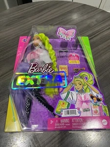 New Mattel Barbie Extra #11 Fashion Doll with Long Green Hair Oversize Tee - Picture 1 of 6