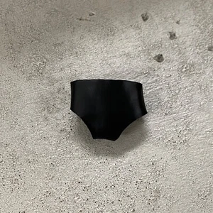 SU-UW-BAT: 1/12 scale Black Batman trunks for 6" muscular action figure body - Picture 1 of 3