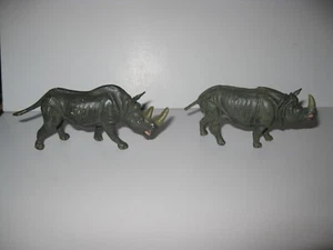 MERTENS Germany 4cm AFRICAN RHINOCEROS & INDIAN RHINOCEROS plastic figures 1956 - Picture 1 of 7