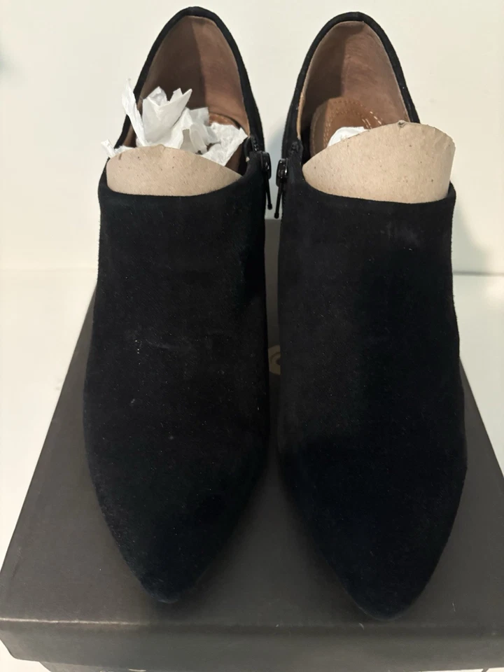 Botas de tornozelo Corso Como modelo 23108 camurça preta tamanho 9 1/2 - Imagem 1 de 4