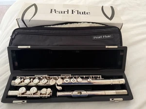 Pearl PF-505E Quantz Flute boxed - Picture 1 of 5
