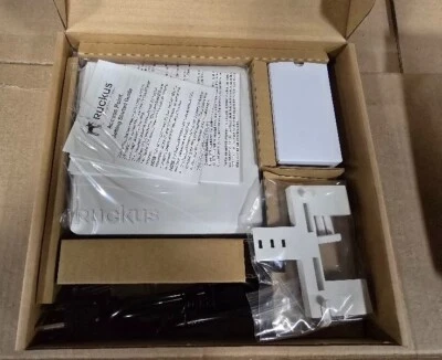 New 976-R500-US00: Ruckus ZoneFlex R500 Dual-Band Wireless Access Point - Image 1 of 2