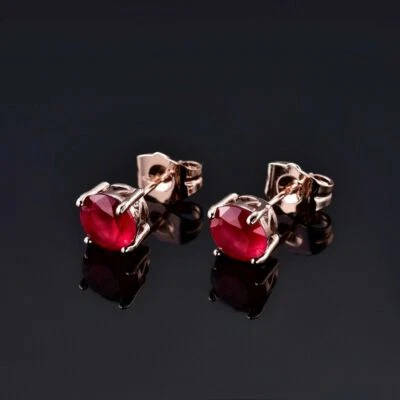 Bonito Nuevo Juego de 4 Puntas Relleno de Oro Rosa 7mm Redondo Circonita Roja Foto 1 de 4