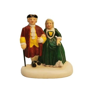 Department 56 Williamsburg Going To The Ball 4030777 New England village 2013 - Foto 1 di 5