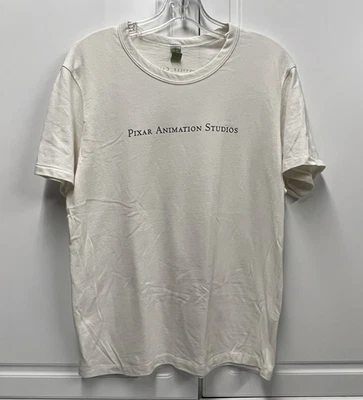 Бежевая футболка с надписью Pixar Animation Studios Emeryville CA — большая Disney - Изображение 1 из 4