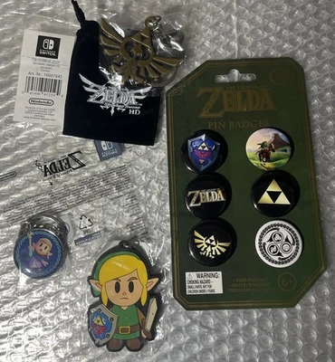 Legend of Zelda Button Badges & Keyrings Official Promotional Nintendo - Image 1 of 4